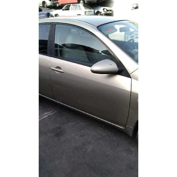 nissan primera berlina (p12) del año 2003