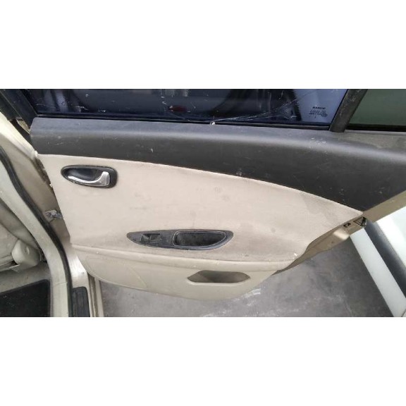 nissan primera berlina (p12) del año 2003