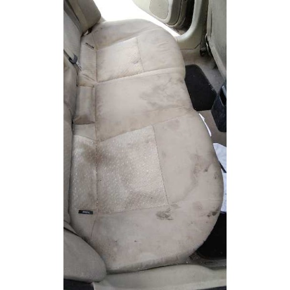 nissan primera berlina (p12) del año 2003