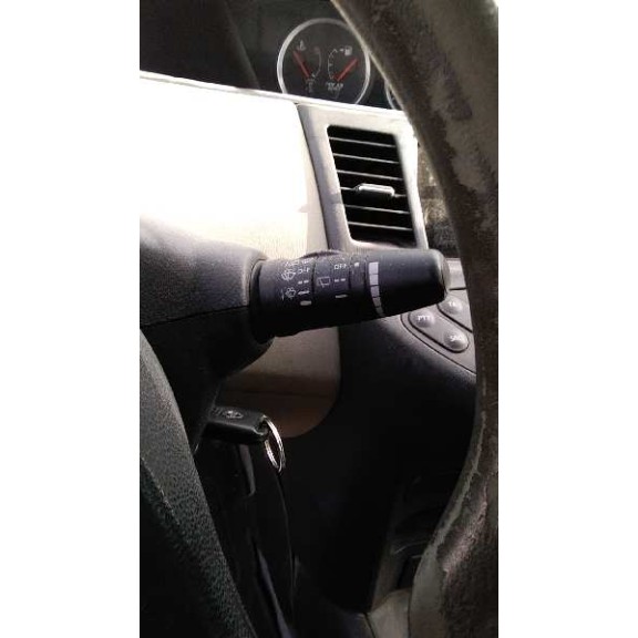 nissan primera berlina (p12) del año 2003