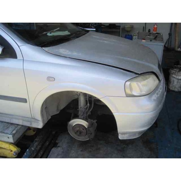 opel astra g berlina del año 2002