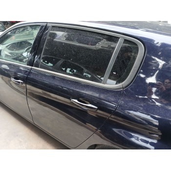 PUERTA TRASERA IZQUIERDA 