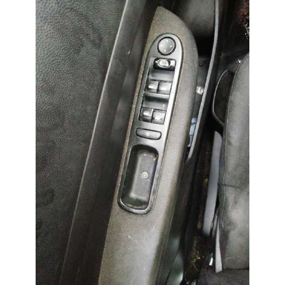 peugeot 307 (s1) del año 2001