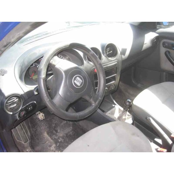 seat ibiza (6l1) del año 2002
