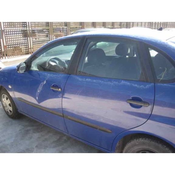 seat ibiza (6l1) del año 2002