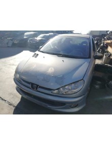 peugeot 206 berlina del año 2001