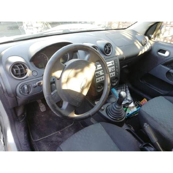 ford fiesta (cbk) del año 2005