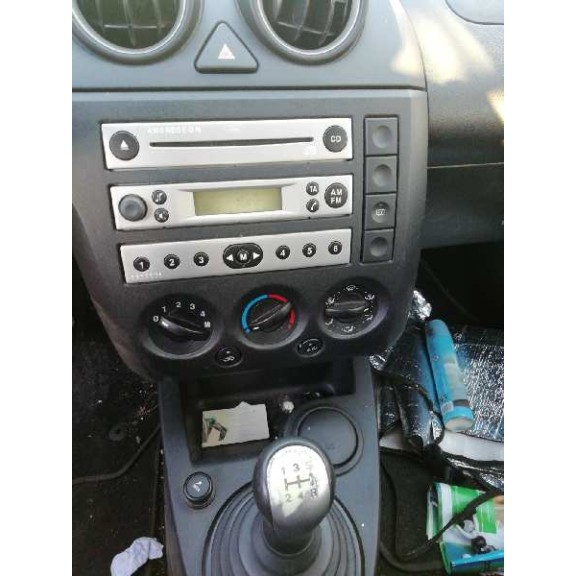 ford fiesta (cbk) del año 2005