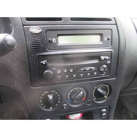 citroën xsara berlina del año 2002