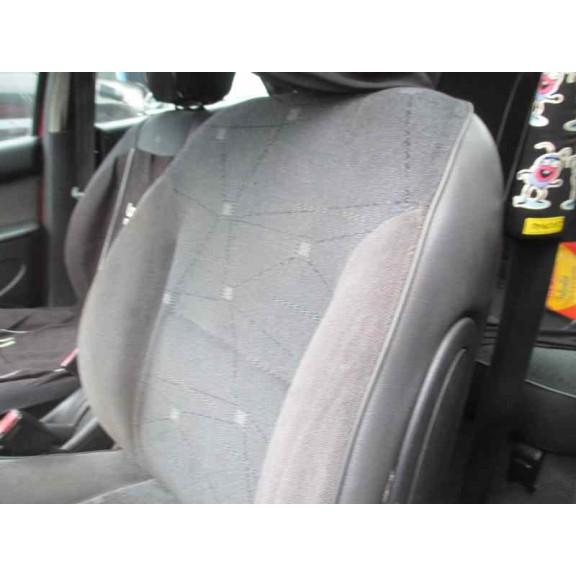 citroën xsara berlina del año 2002