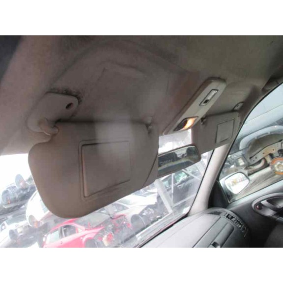 citroën xsara berlina del año 2002