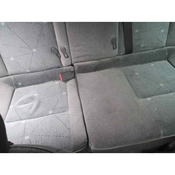 citroën xsara berlina del año 2002