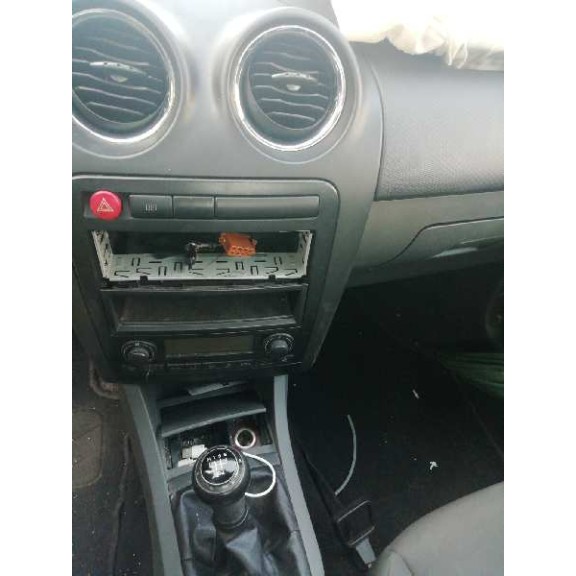 seat ibiza (6l1) del año 2006