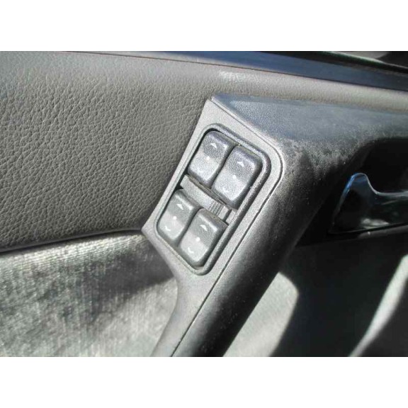 opel astra g berlina del año 2001