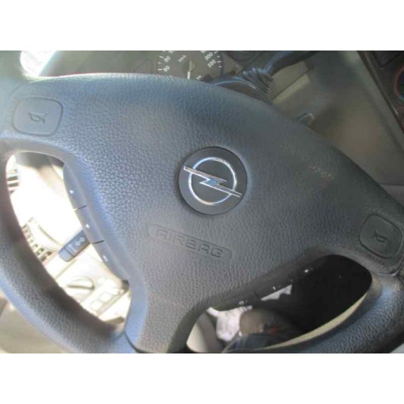 opel astra g berlina del año 2001