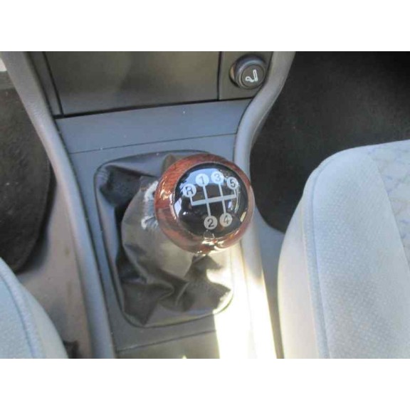 opel astra g berlina del año 2001