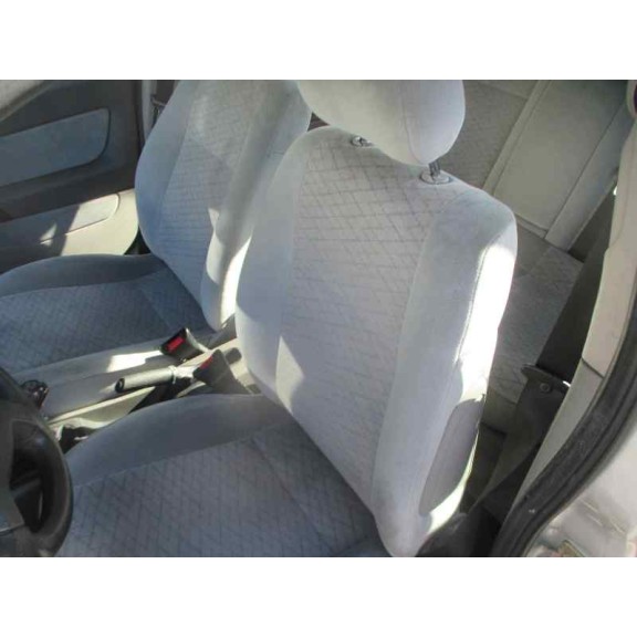 opel astra g berlina del año 2001