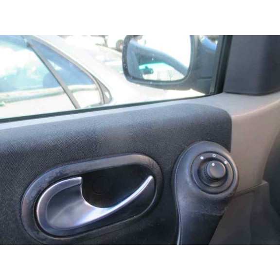 renault megane ii berlina 5p del año 2004