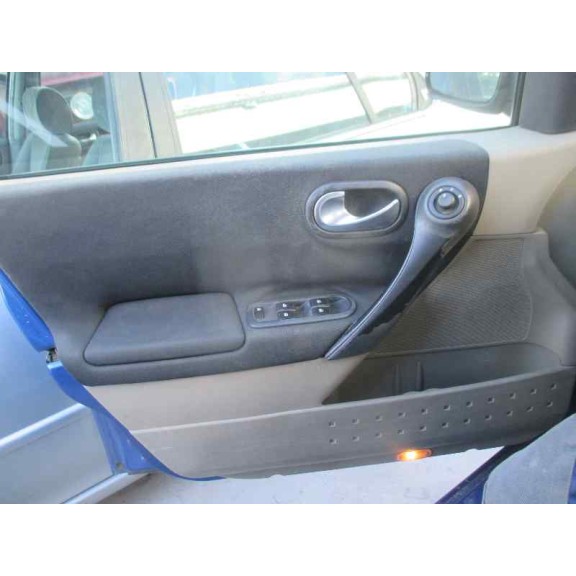 renault megane ii berlina 5p del año 2004