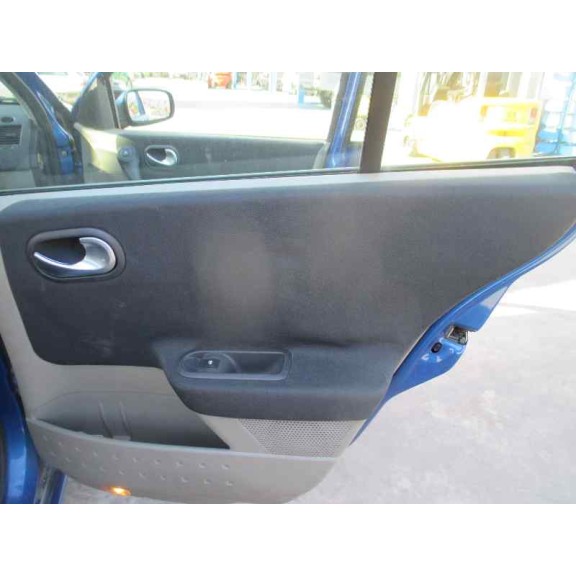 renault megane ii berlina 5p del año 2004