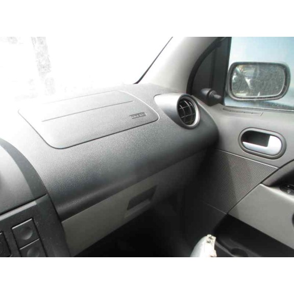 ford fiesta (cbk) del año 2002