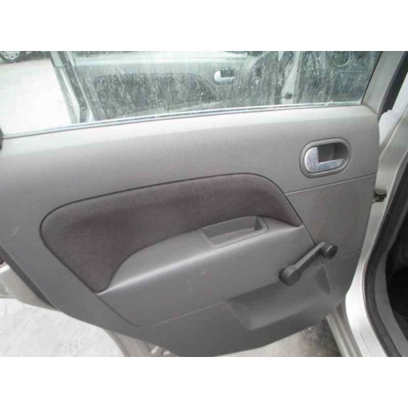 ford fiesta (cbk) del año 2002