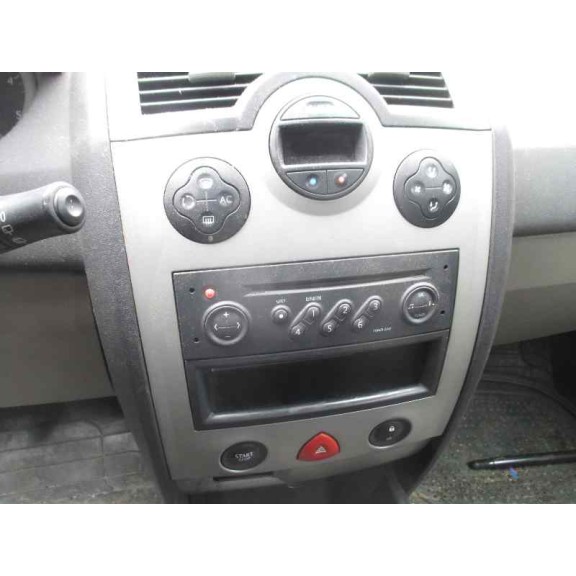 renault megane ii berlina 5p del año 2004