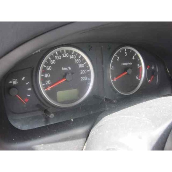 nissan almera (n16/e) del año 2003