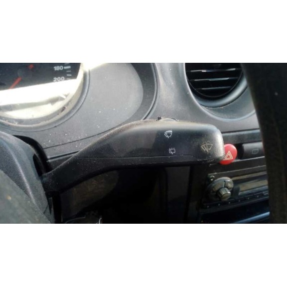 seat ibiza (6l1) del año 2004