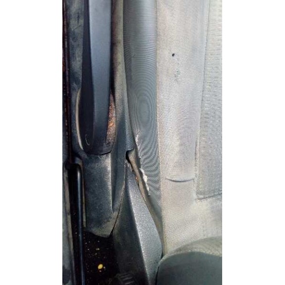 seat ibiza (6l1) del año 2004