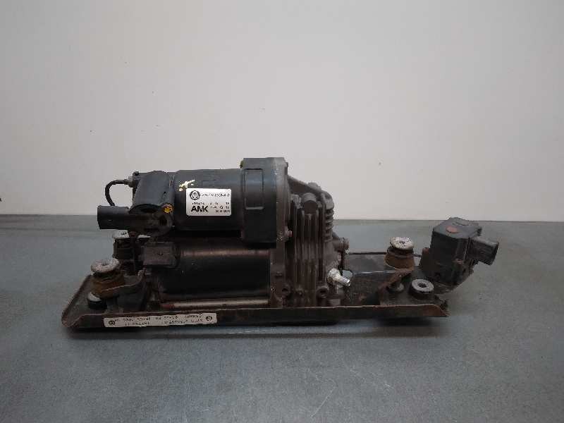 Recambio de bomba suspension para bmw serie 5 touring (e61) 525d referencia OEM IAM 7602702618  