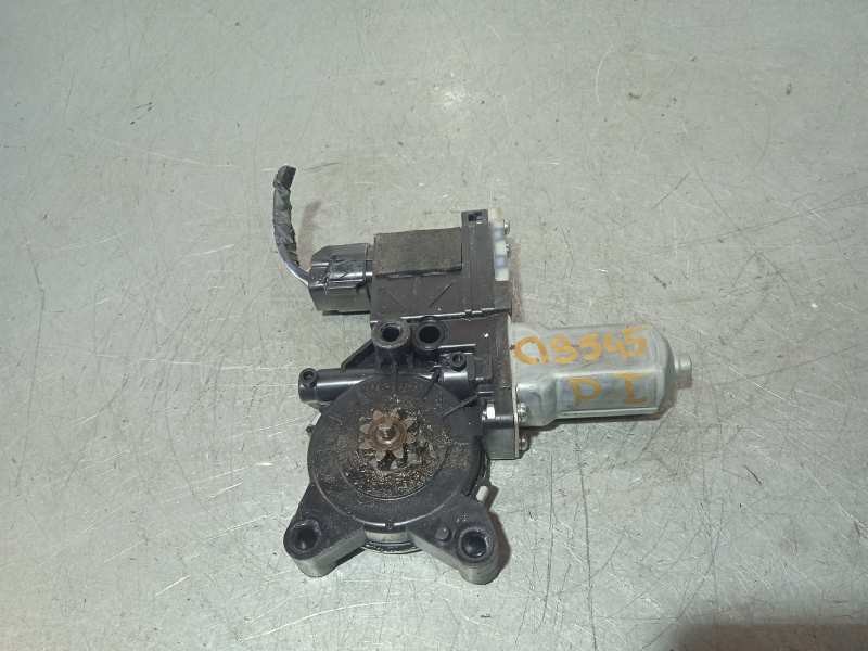 Recambio de motor elevalunas delantero izquierdo para kia carnival 2.9 crdi vgt active referencia OEM IAM 824504D010  824504D010