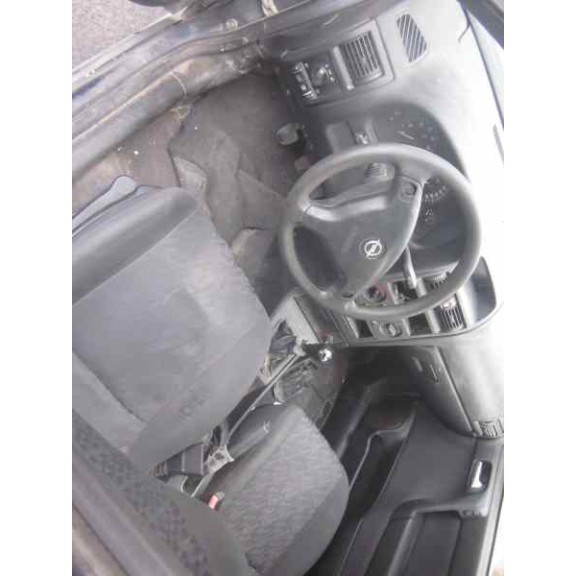 opel astra g berlina del año 2002