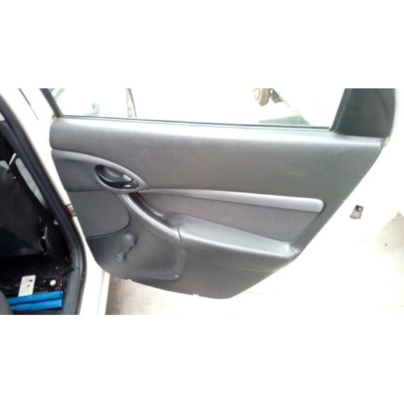 ford focus berlina (cak) del año 2002