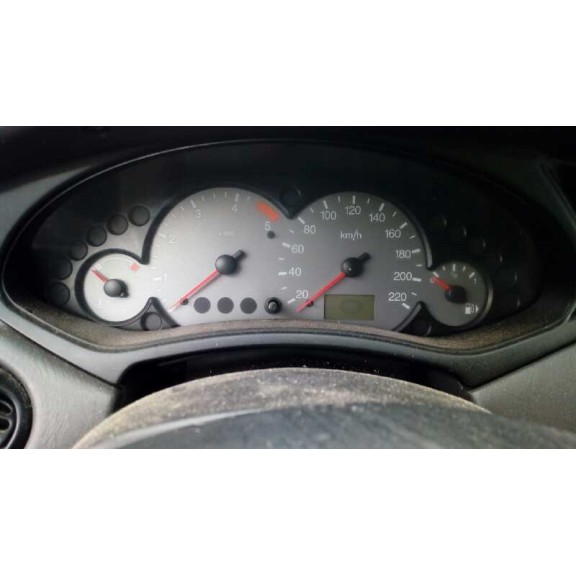 ford focus berlina (cak) del año 2002