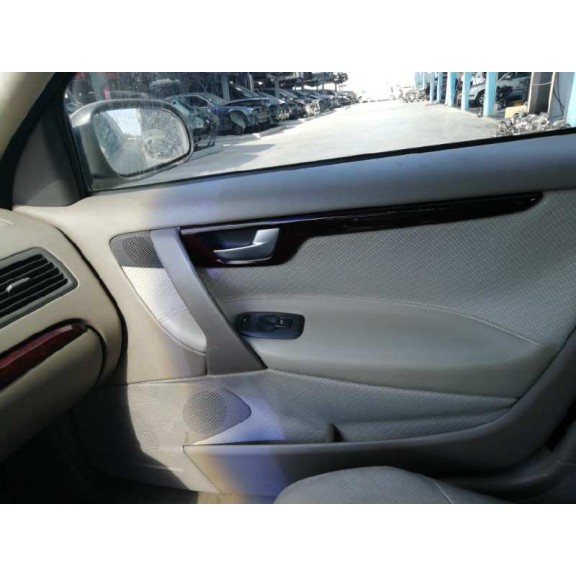 volvo s60 berlina del año 2001