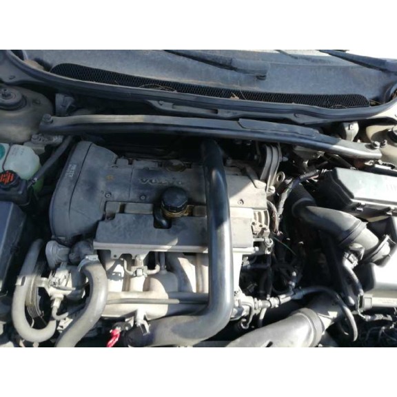 volvo s60 berlina del año 2001