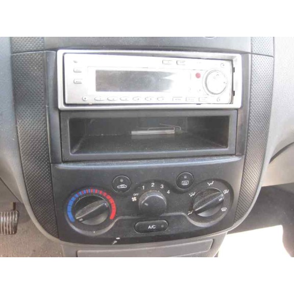 daewoo kalos del año 2004