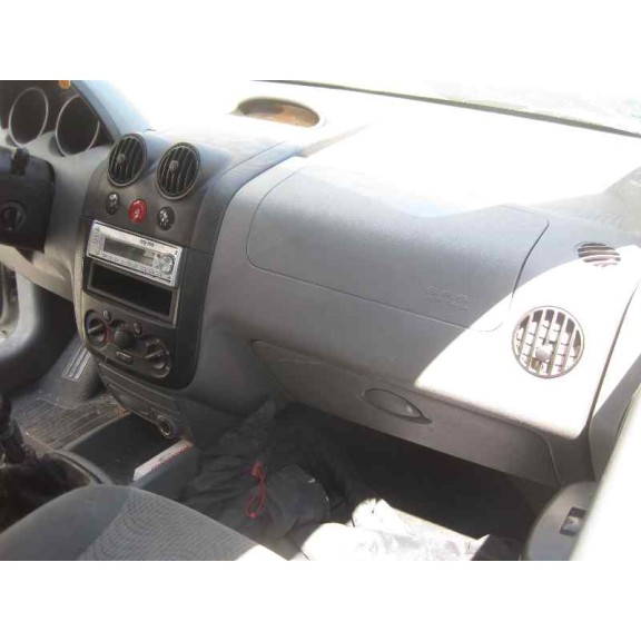 daewoo kalos del año 2004