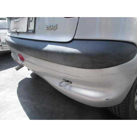 peugeot 206 berlina del año 2001