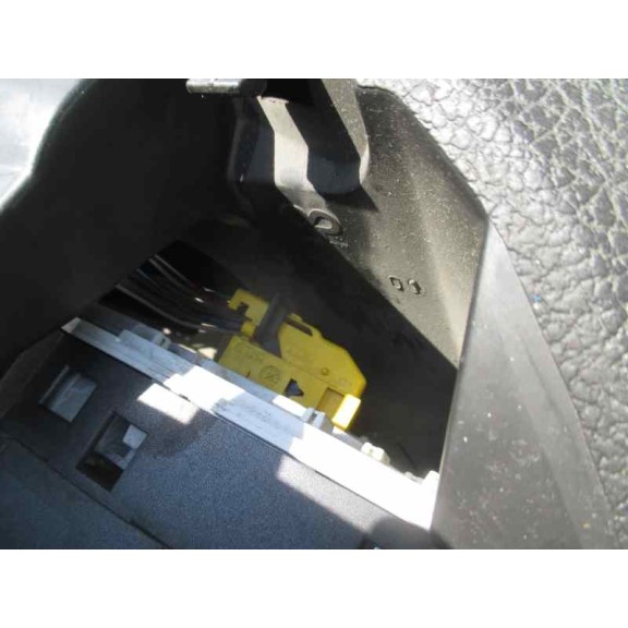 peugeot 206 berlina del año 2001