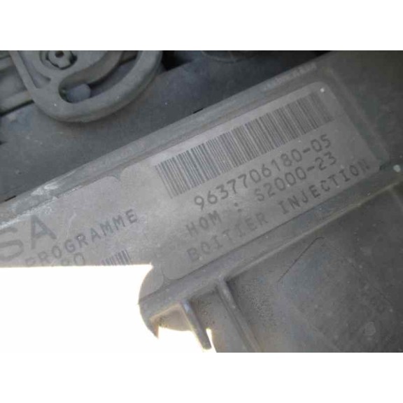 peugeot 206 berlina del año 2001