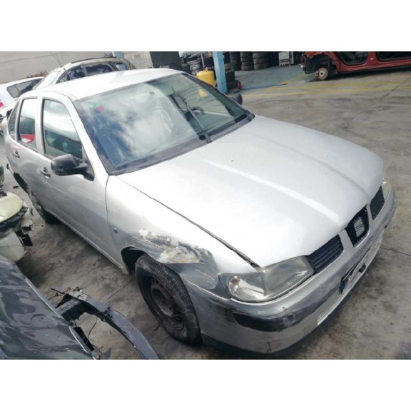 seat cordoba berlina (6k2) del año 2001