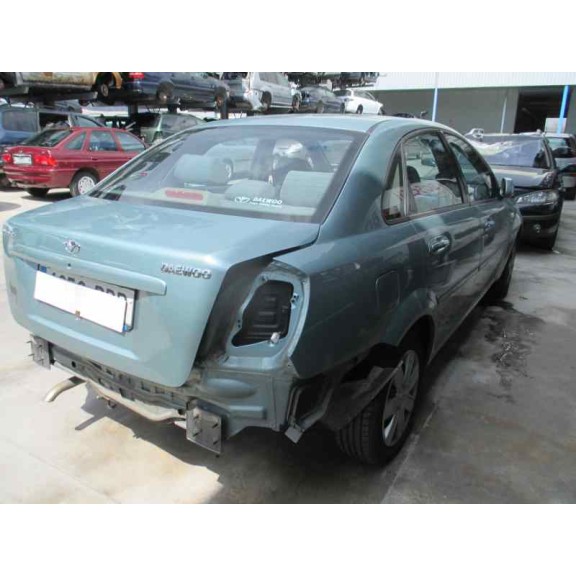 daewoo nubira berlina del año 2004