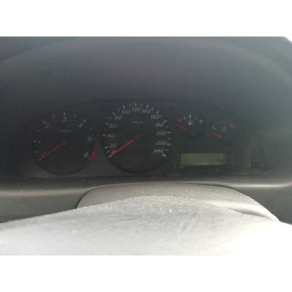 nissan almera (n16/e) del año 2001