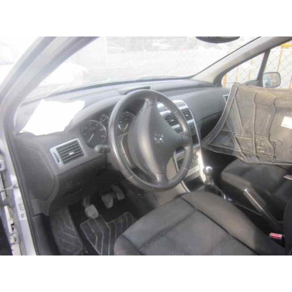 peugeot 307 berlina (s2) del año 2006