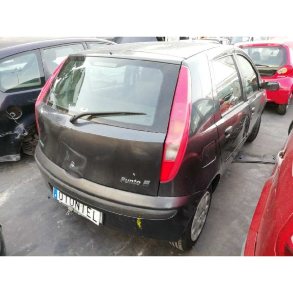 fiat punto berlina (188) del año 2000