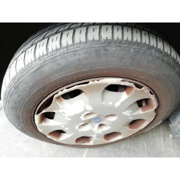 fiat punto berlina (188) del año 2000