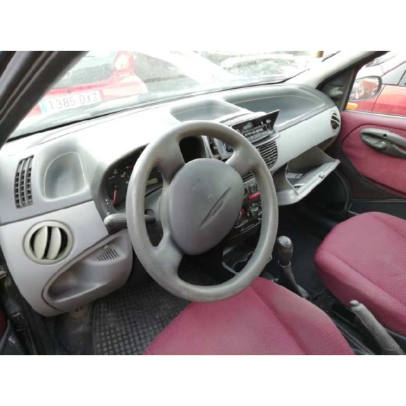 fiat punto berlina (188) del año 2000