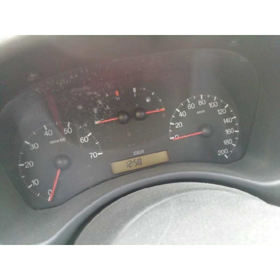 fiat punto berlina (188) del año 2000